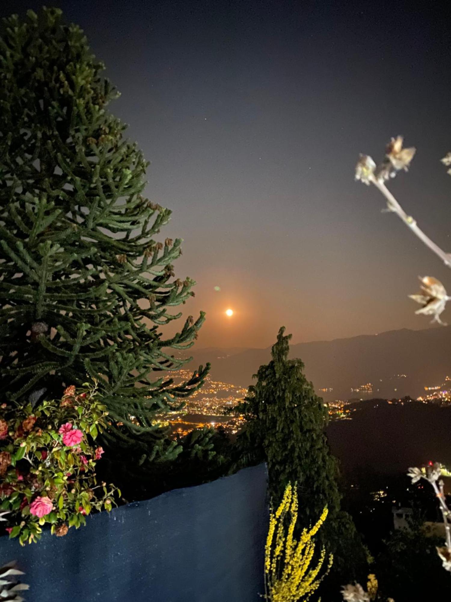 Casa Sol Y Sombra Lägenhet Cademario Exteriör bild